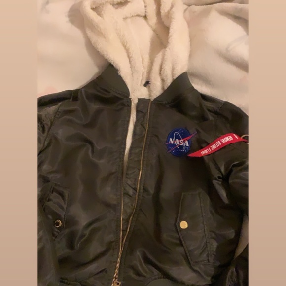 Jacket - Picture 3 of 6